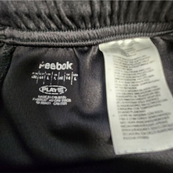 Reebock XL black and white shorts. - Picture 4 of 5